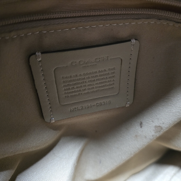 Coach Shoulder Bag - Picture 6 of 8